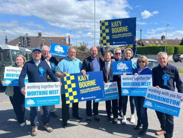 Sir Peter campaigning with Richard Holden MP and Andrew Griffith MP